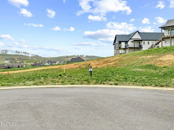 378 17th Drive, Loudon, TN 37774