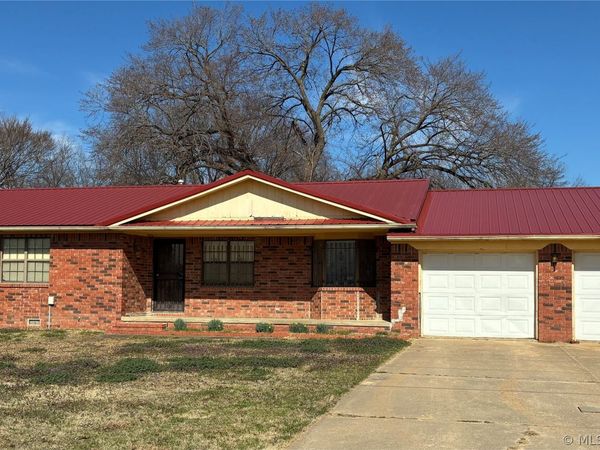 411321 E 1080 Road, Checotah, OK 74426
