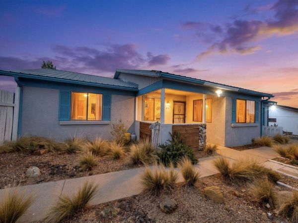 574 Apache Loop SW, Rio Rancho, NM 87124