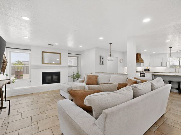 2801 Acequia Drive SW, Albuquerque, NM 87105