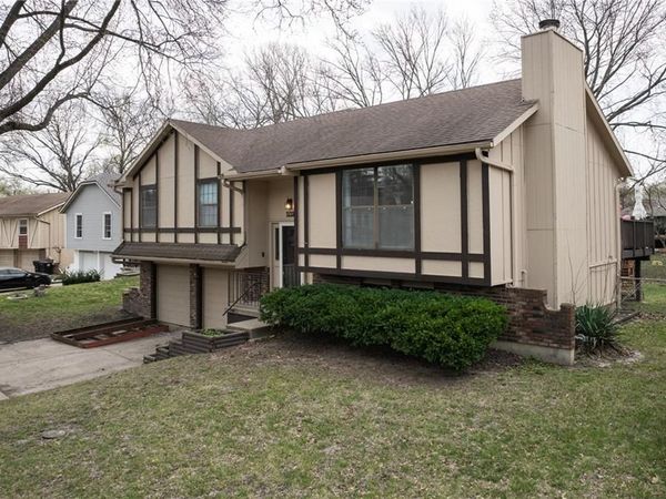 17317 E 50th Terrace Court, Independence, MO 64055