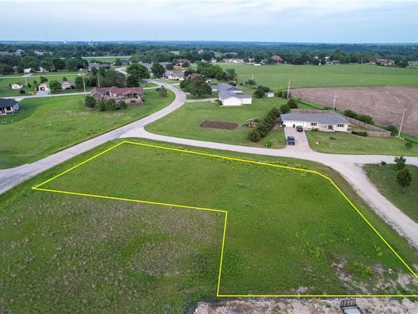Country Lane, Council Grove, KS 66846