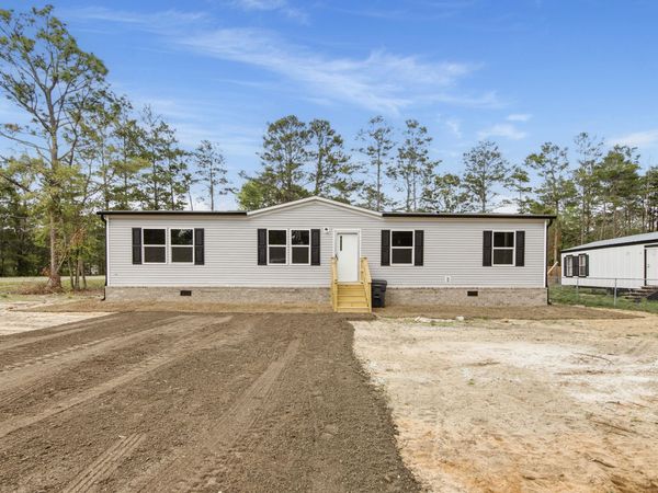 23 Hyacinth Avenue, DeFuniak Springs, FL 32433