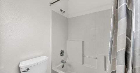 5695 Vista Luna Drive, Unit APT 101, Sparks, NV 89436 Photo