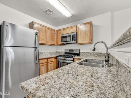 5695 Vista Luna Drive, Unit APT 101, Sparks, NV 89436 Photo
