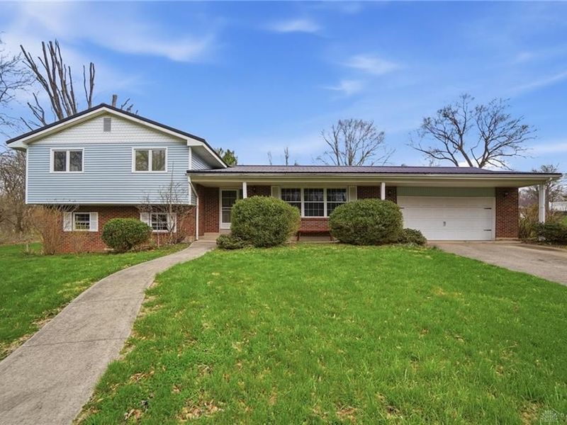 2820 Vickie Drive, Beavercreek, OH 45434 Photo 2