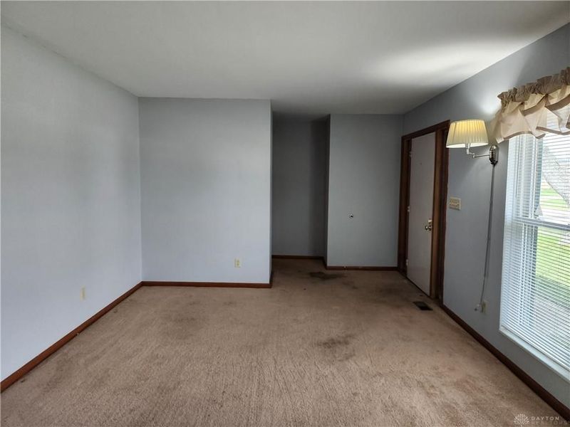 313 Highland Drive, Englewood, OH 45322 Photo 2