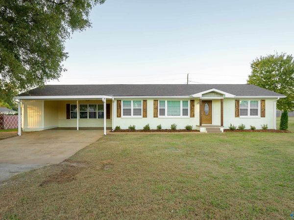 1005 Davison Avenue, Muscle Shoals, AL 35661