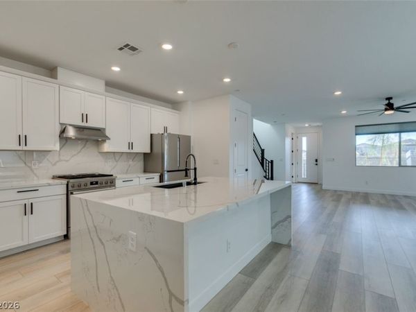 11537 Cedar Shore Avenue , Las Vegas, NV 89138