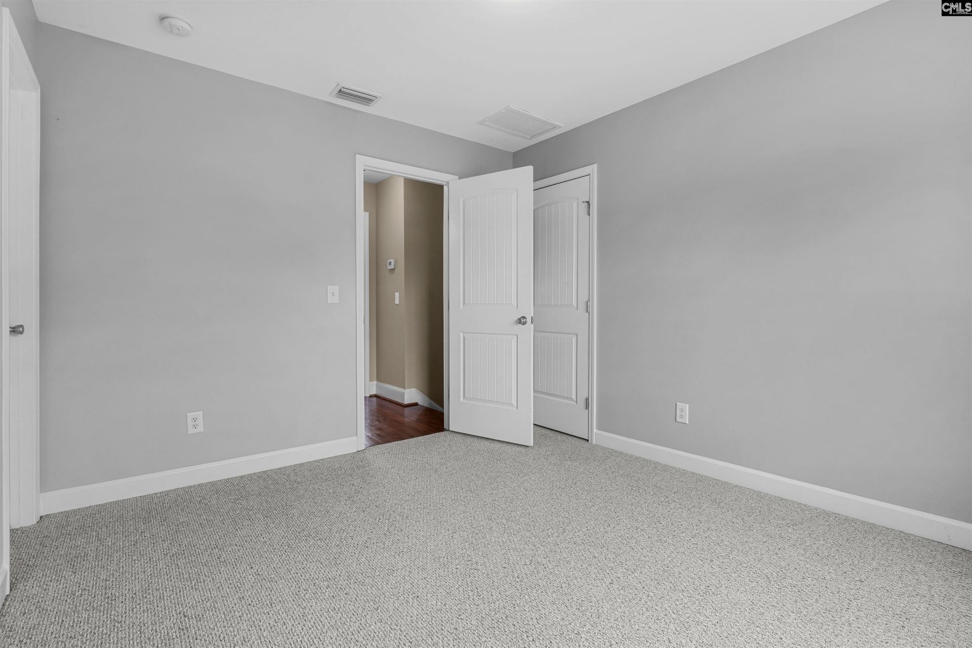 141 Southern Oak Drive  Photo 21