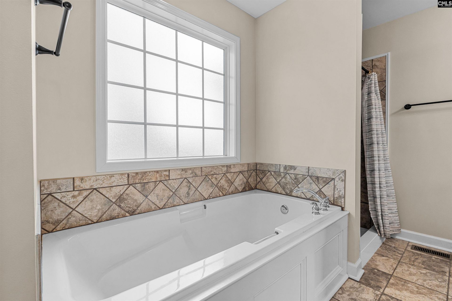 141 Southern Oak Drive  Photo 22