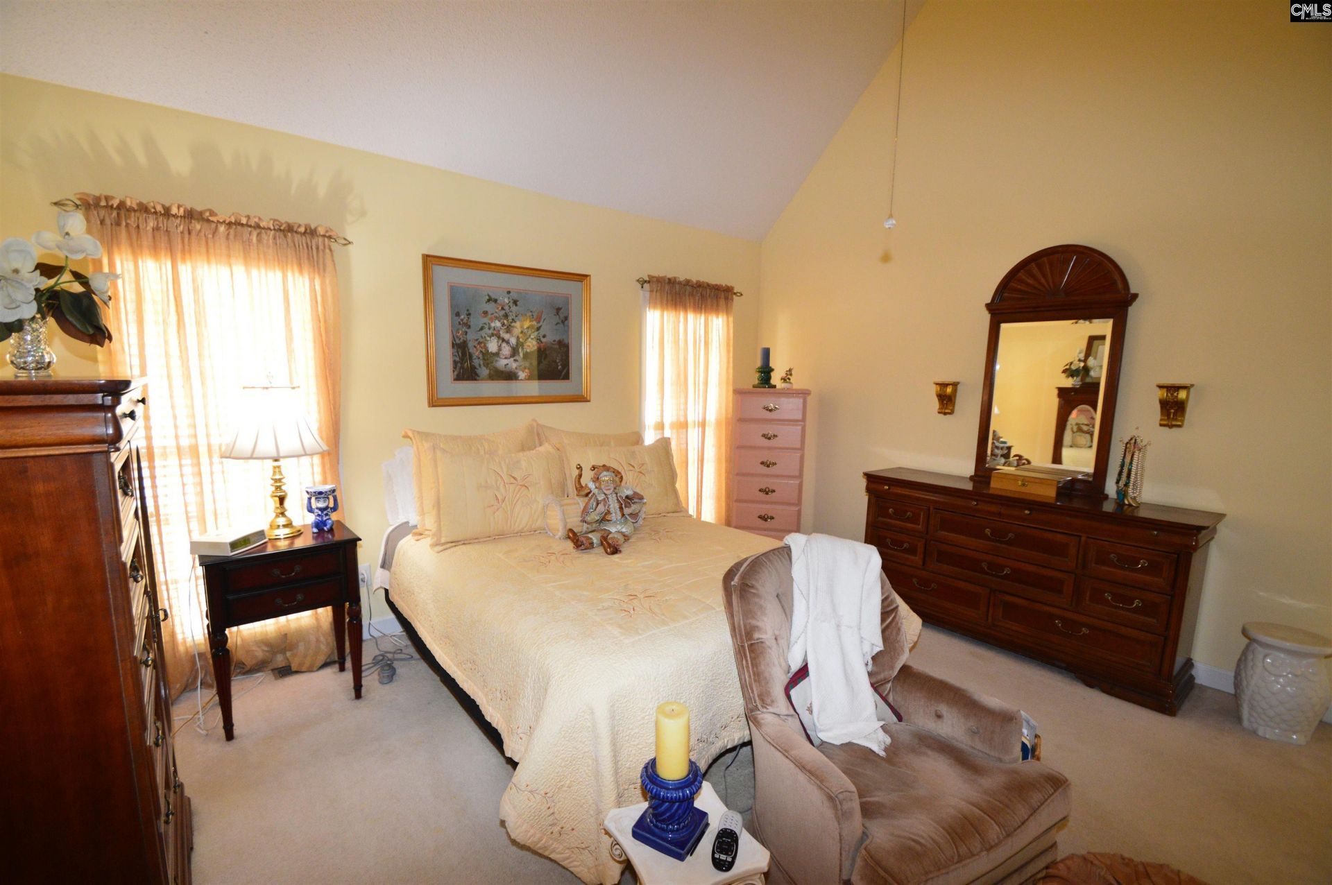 54 Southern Oak Drive Photo 12