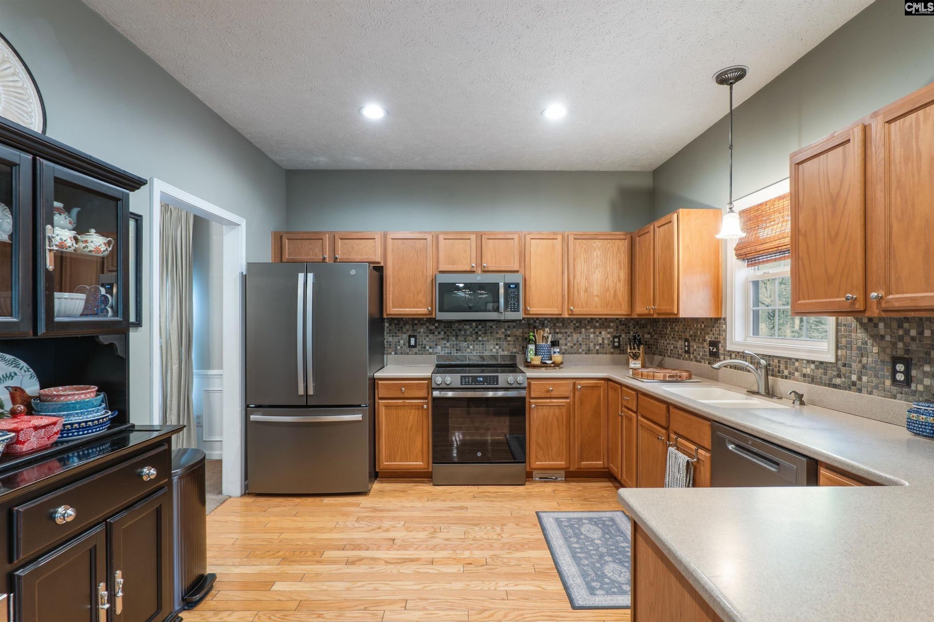 201 Berkeley Ridge Drive  Photo 12