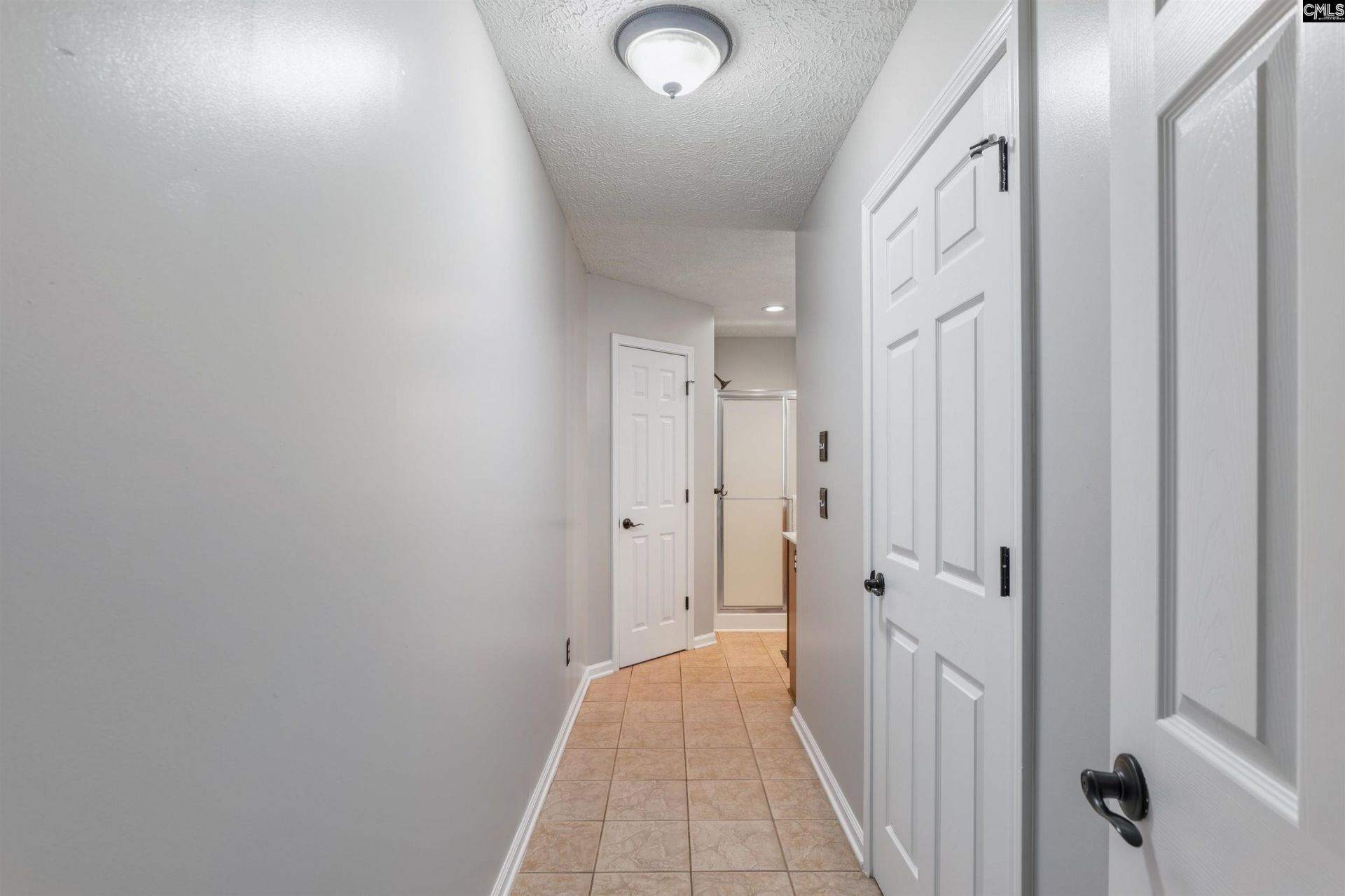 201 Berkeley Ridge Drive  Photo 32