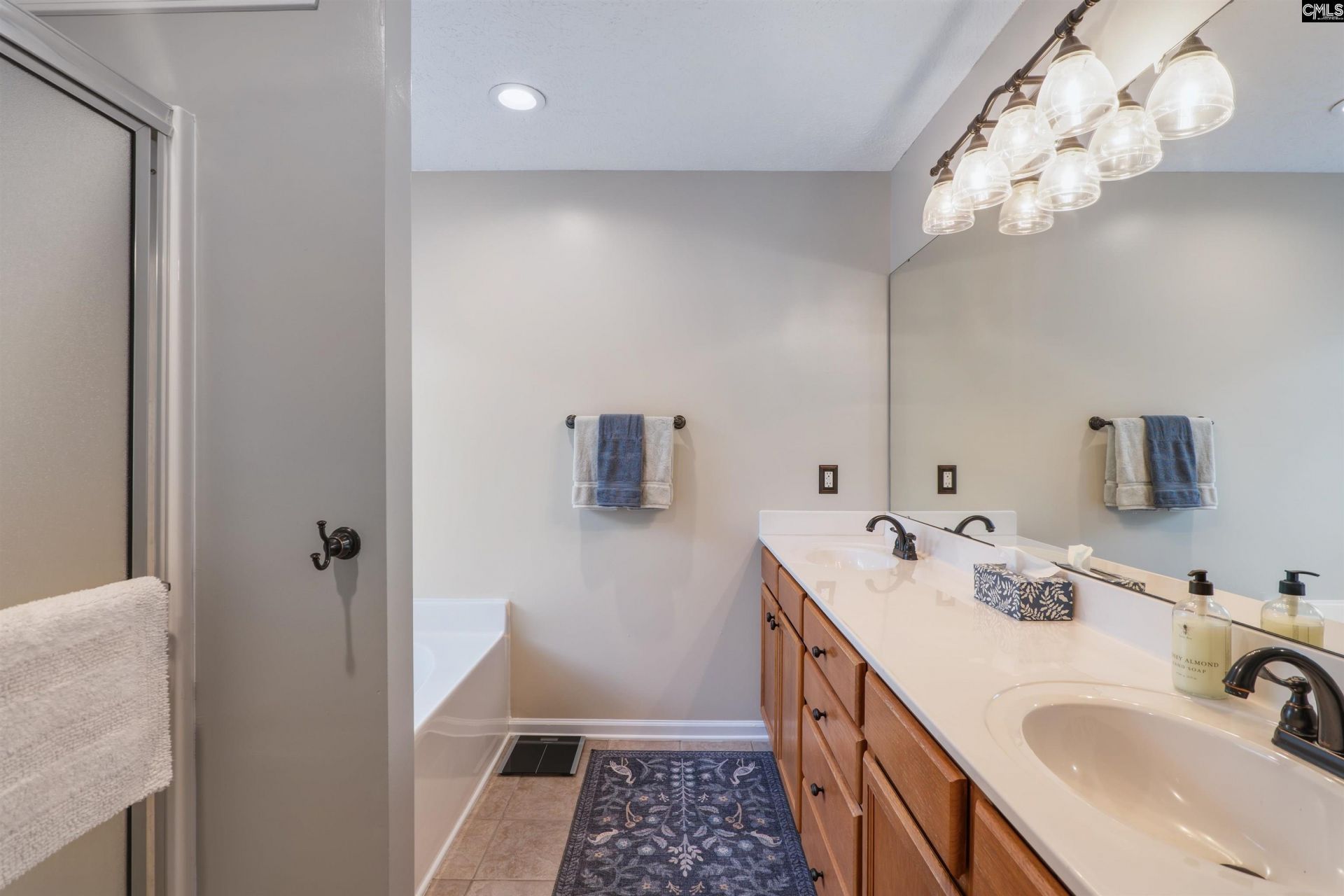 201 Berkeley Ridge Drive  Photo 34