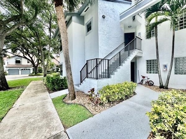 5430 Venetia Court, Unit N, Boynton Beach, FL 33437