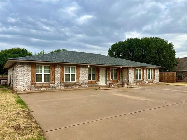 1807 Suzanne Avenue, Weatherford, OK 73096