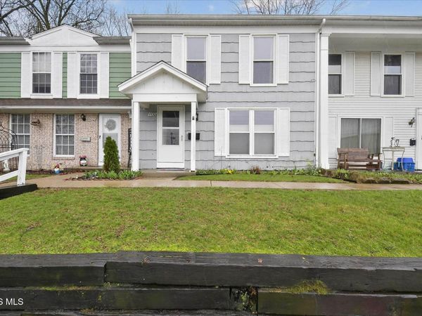 4430 Rose Garden Drive , Toledo, OH 43623