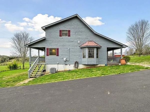 1393 Jones Chapel Road, Byrdstown, TN 38549