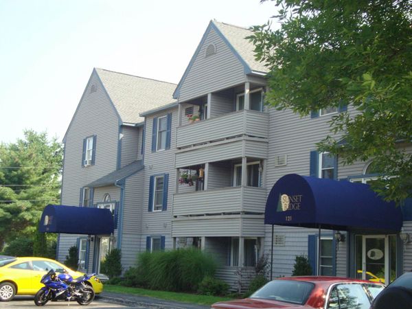 143 Eastern Avenue, Unit 201, Manchester, NH 03104