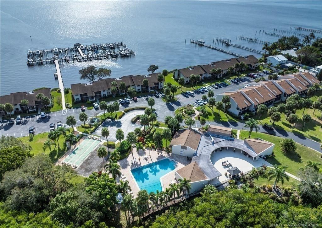 1600 NE Dixie Highway, Unit 3-201, Jensen Beach, FL 34957 Photo