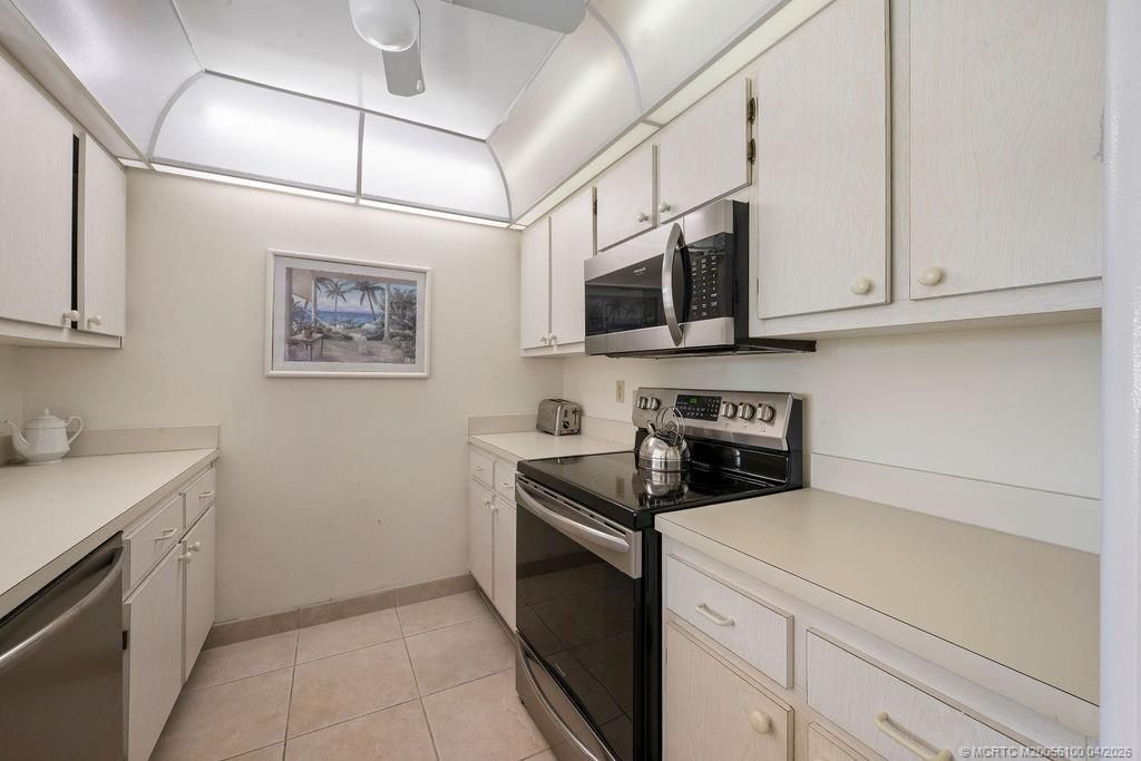 1600 NE Dixie Highway, Unit 3-201, Jensen Beach, FL 34957 Photo