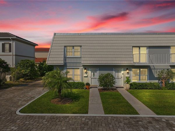 2701 Ocean Drive, Unit 1A, Vero Beach, FL 32963