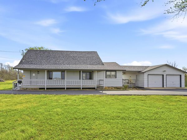 633 Prairie Flower Road, Webb City, MO 64870