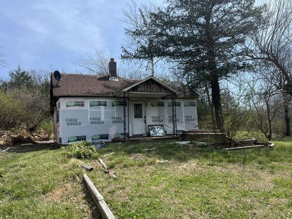 1010 Zimmerman Avenue , Cabool, MO 65689