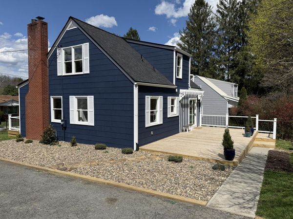 403 Bell Dr, Lewisburg, WV 24901