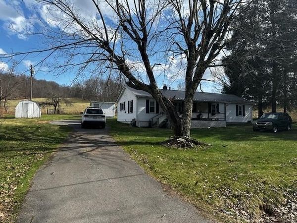 460 Woodrow Branch Rd, Marlinton, WV 24954