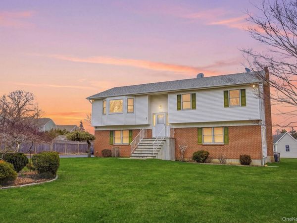 1450 McCann Lane , Riverhead, NY 11944