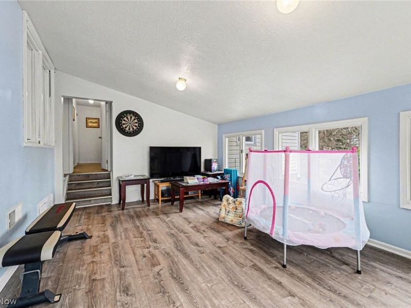 7714 Hopkins Road , Mentor, OH 44060 Photo 5