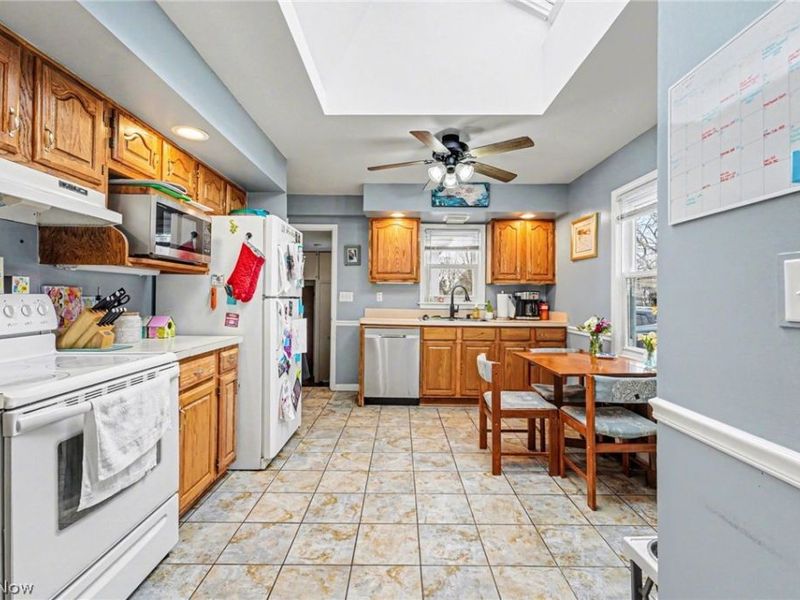 7714 Hopkins Road , Mentor, OH 44060 Photo 7