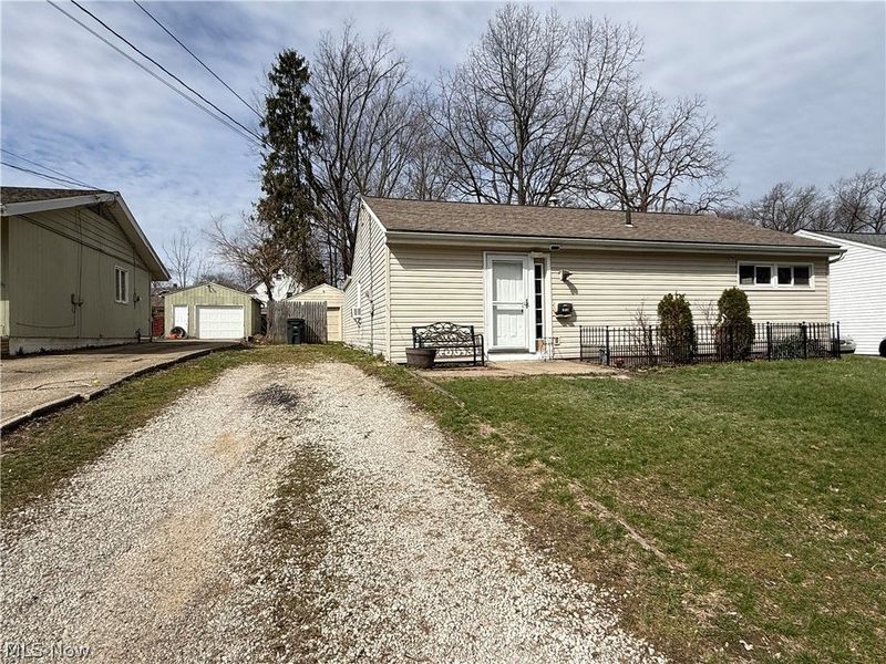 1316 Linden Avenue , Akron, OH 44310 Photo 4