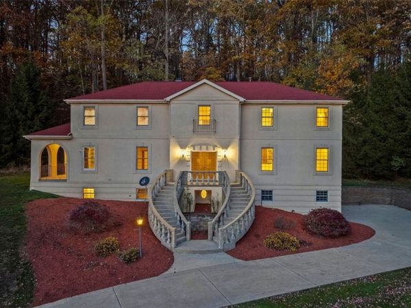 4302 Michel Court , Murrysville, PA 15668