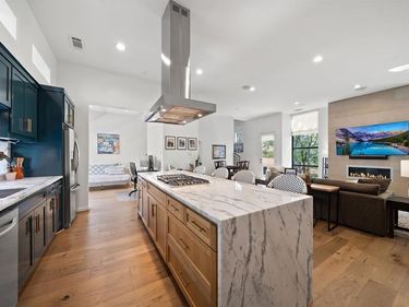 1906 Euclid Avenue, Unit C, Dallas, TX 75206