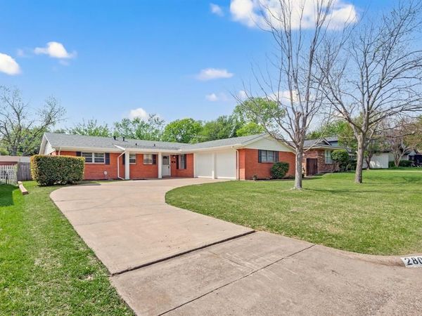 2805 Yates Street, Fort Worth, TX 76133