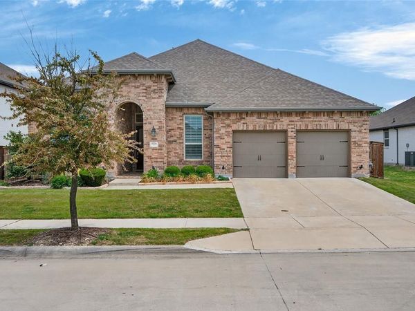 7457 Pondview Lane, Fort Worth, TX 76123