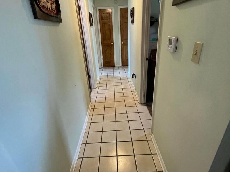 2040 Chippewa Drive, Circleville, OH 43113 Photo 11