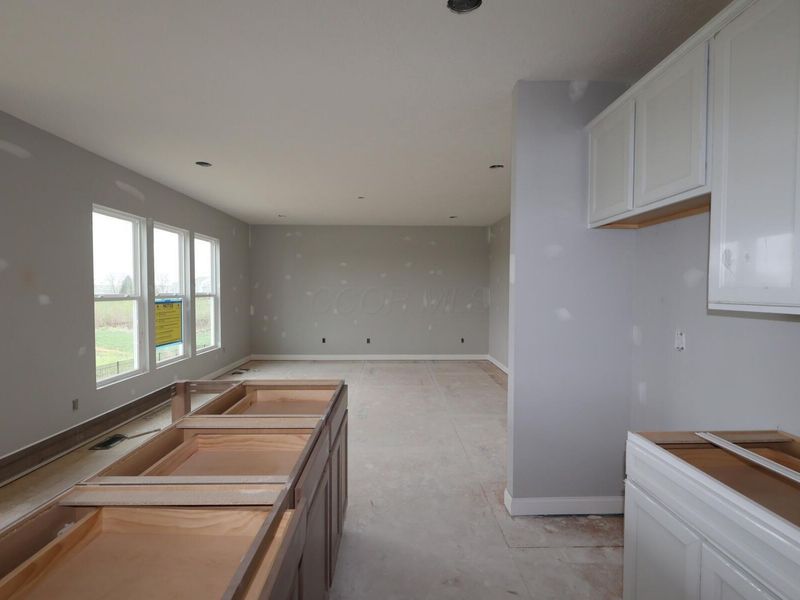 422 Cherry Hills Road, Commercial Point, OH 43116 Photo 4