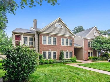 12002 RIDGE KNOLL DRIVE, Unit 7, FAIRFAX, VA 22033