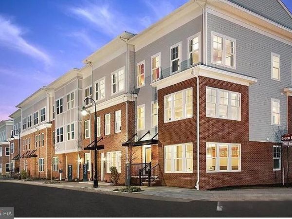 13 BOND STREET, NORTH BRUNSWICK, NJ 08902