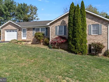 5 HITE COURT, LURAY, VA 22835