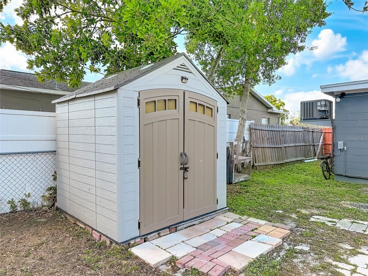 150 83rd Avenue N, Saint Petersburg, FL 33702 Photo