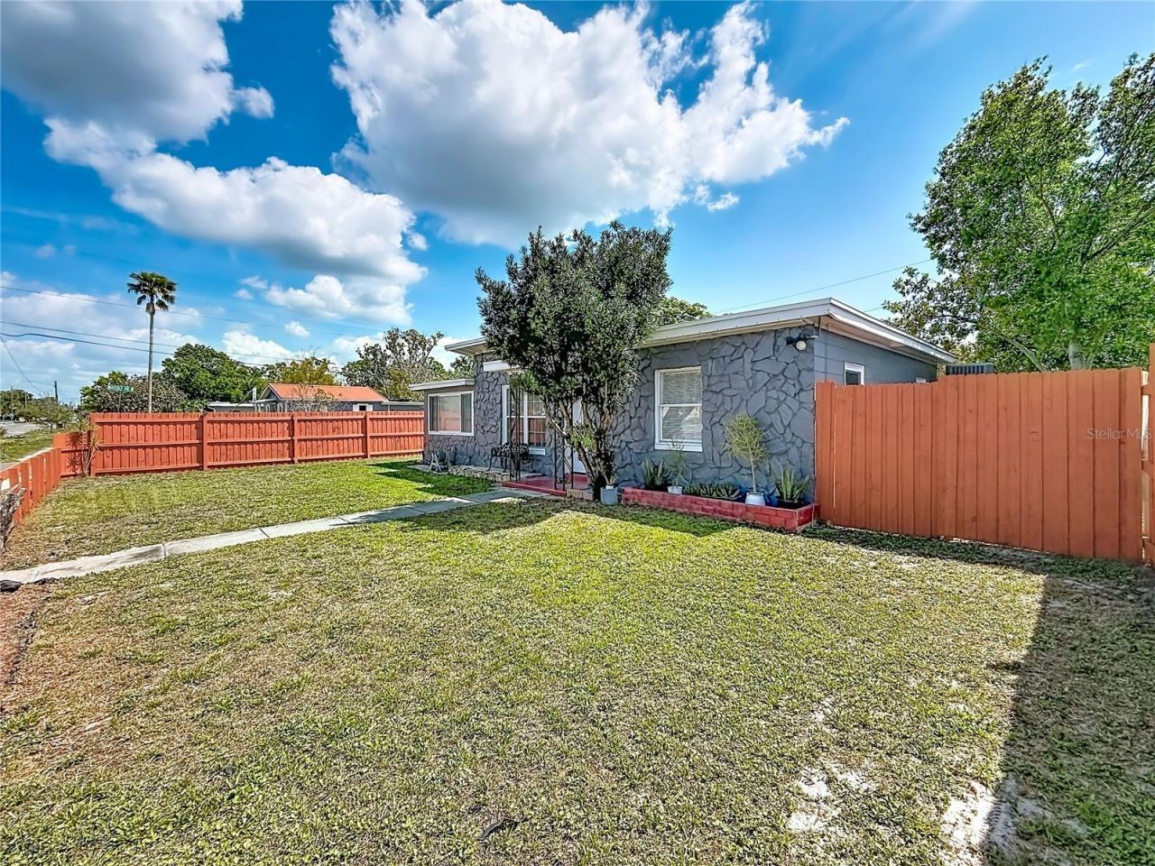 150 83rd Avenue N, Saint Petersburg, FL 33702 Photo