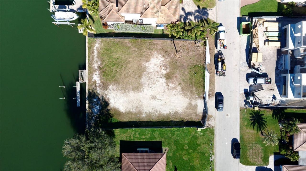 2019 Illinois Avenue Ne, Saint Petersburg, FL 33703 Photo