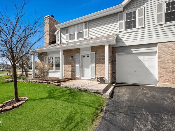 3072 Anton Circle , Aurora, IL 60504