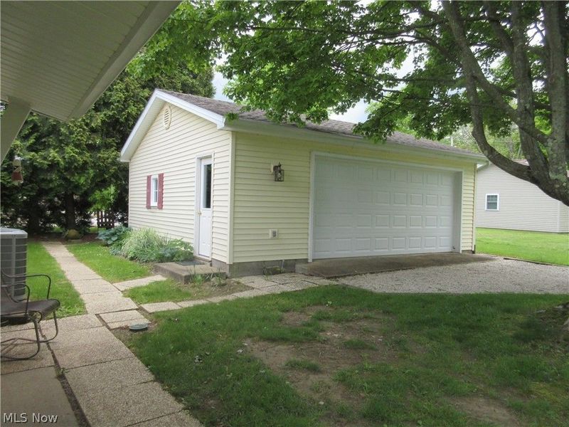 5991 Lake Shore Drive , Andover, OH 44003 Photo 3