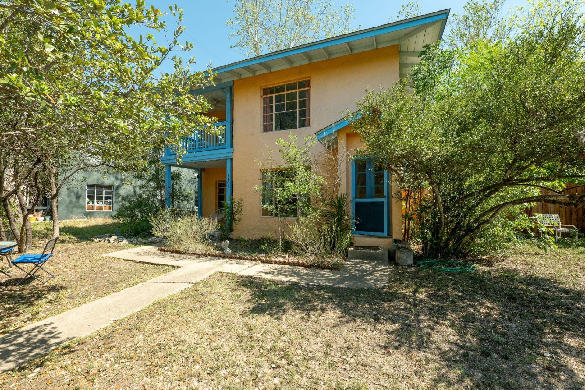 1402 Ashwood Rd, Austin, TX 78722 Main Photo